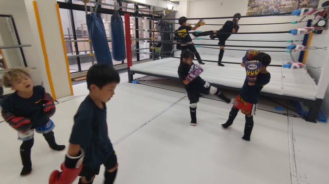 奈良県大和高田市のキックボクシングteamYAMATO大和高田本部は、葛城市、御所市近隣です。