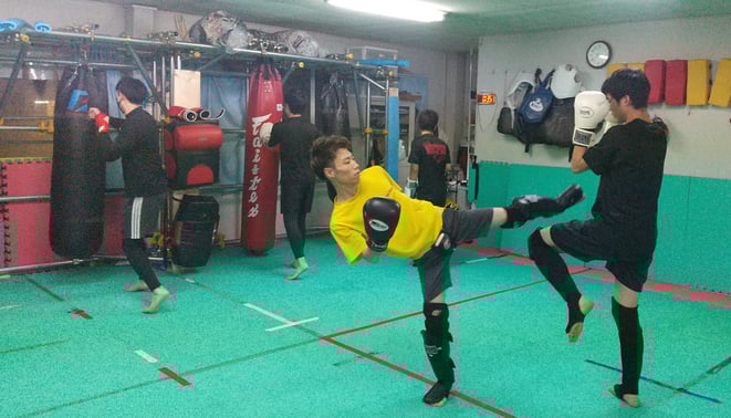奈良県大和高田市のキックボクシングteamYAMATO大和高田本部では、実戦練習をしています。