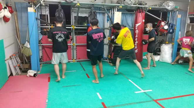 奈良県大和高田市のキックボクシングteamYAMATO大和高田本部では、実戦練習をしています。