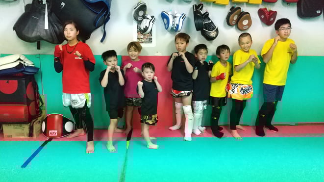 今日もキックボクシング頑張りました。キックボクシングの試合出場する選手。