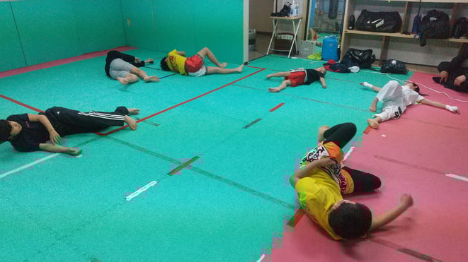 ダイエット、健康、運動、スポーツ、体力、キックボクシングは最適です。