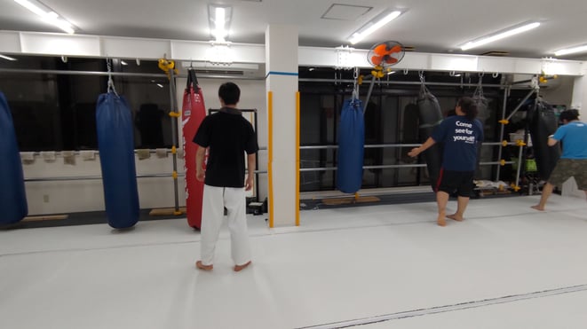 ダイエット、健康、運動、スポーツ、体力、キックボクシングは最適です。