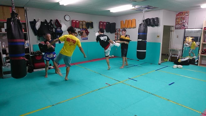 空手、カラテ、柔道経験者多いです。