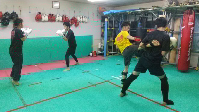 teamYAMATOの一般部も活気が出てきました。キックボクシングを楽しもう。