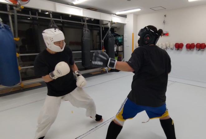 奈良県大和高田市のキックボクシングteamYAMATO大和高田本部では、実戦練習をしています。