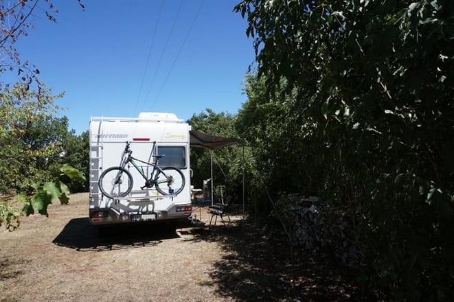 freaky travel, Reisen, TOP 5, Kroatien, Slowenien, Soca Tal, Tour, Toptipps, Camping, Wohnwagen, Ausblick, Sonne, Ruhe, Berg, Tal, Grün, Wald