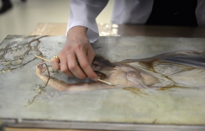 美術品のシミ取り