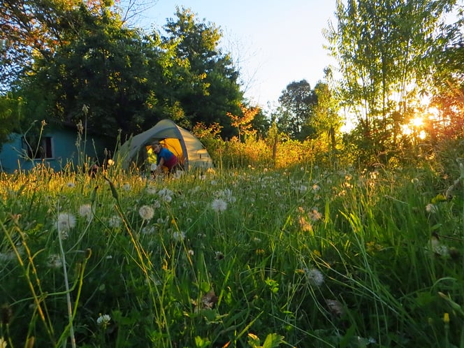 Wir haben Glück, dürfen auf privatem Grund zelten.