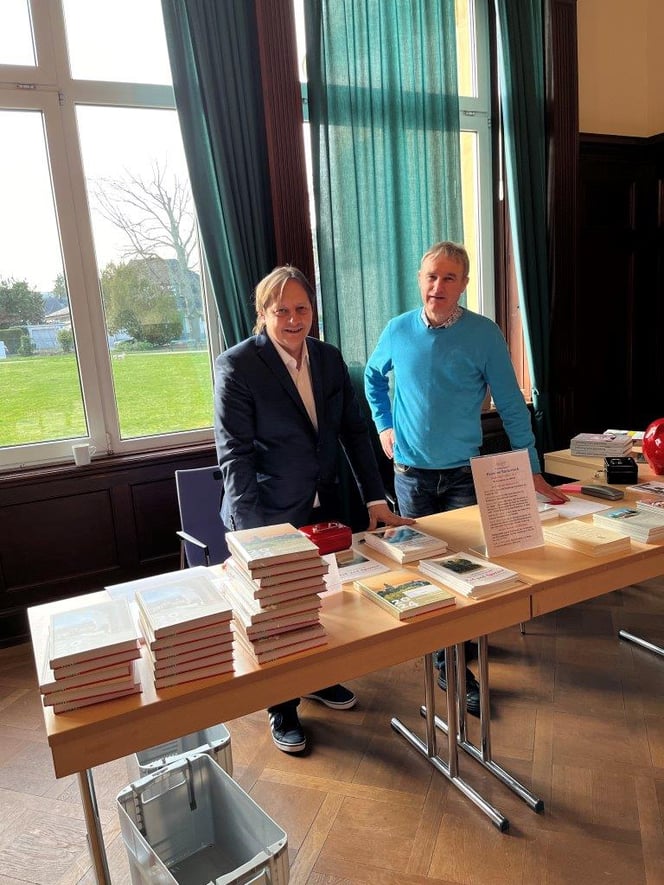 Stöbertag 02.03.2024 P. Maresch, Kreisarchiv li. und H. R. Hackenberg re