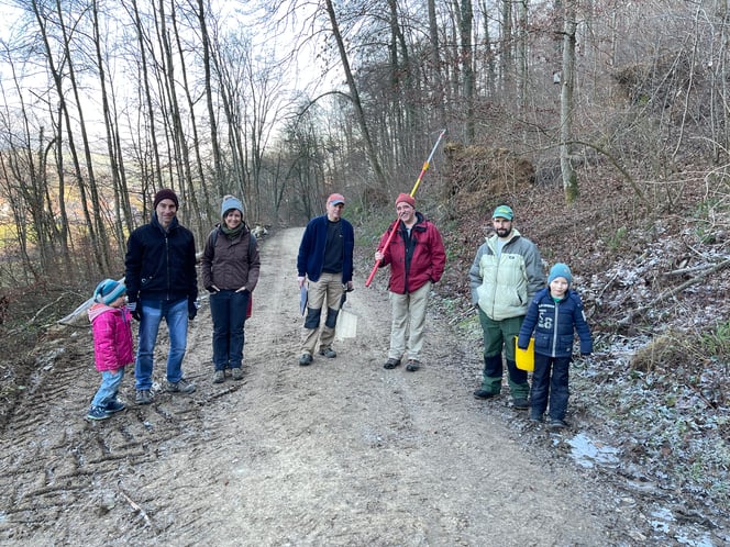 Gross und Klein: Die Gruppe "Buholde" auf Kontrolltour.