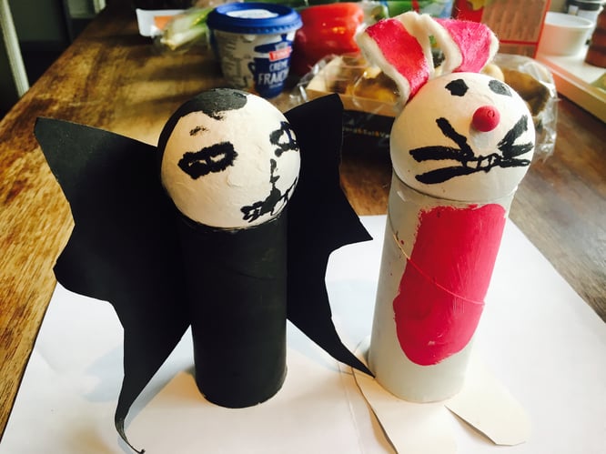 Mine barns verk 5: Påske-satan og påskeharen er med.