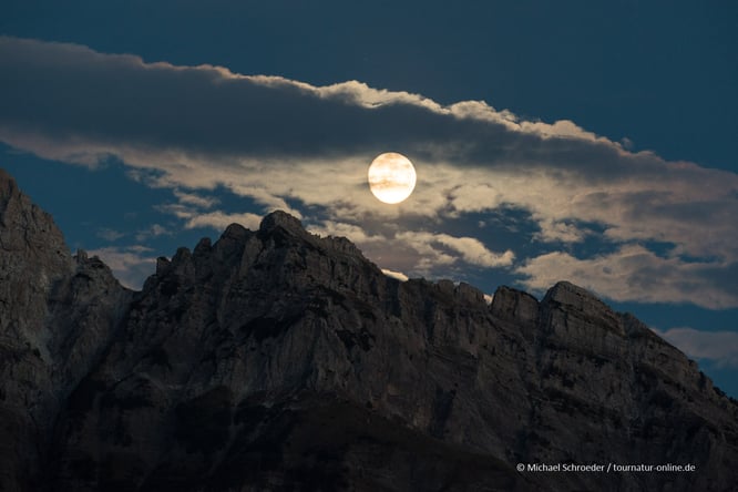 Mondaufgang im Theth-Tal