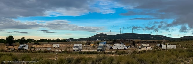 Kult-Stellplatz "Finca Caravana"