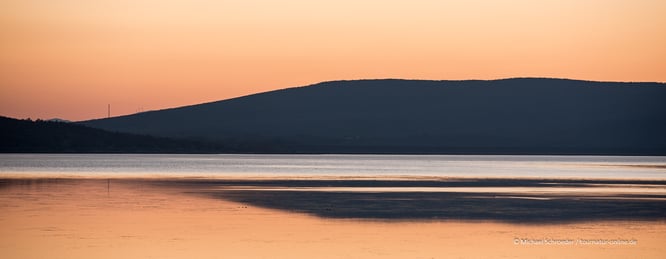 Mit dem Wohnmobil am See Buško jezero in Bosnien