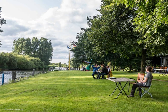 Deutsche Fährstraße an der Oste