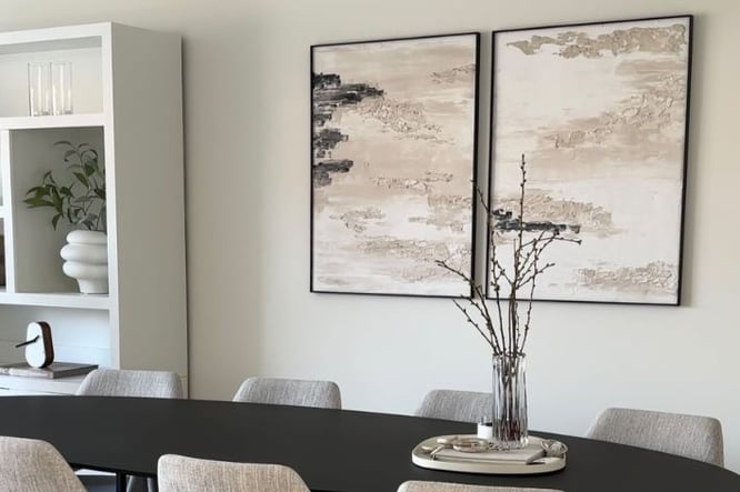 Wanddecoratie reliëf voor meer sfeer in interieur