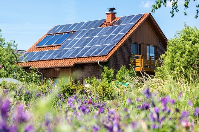 Is investeren in zonnepanelen nog aantrekkelijk?