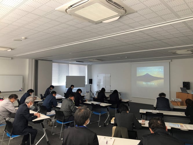 求人用ホームページの作り方講師模様