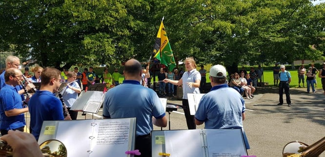 Die Spielgemeinschaft Dulliken - Starrkirch-Wil unter der musikalischen Leitung von Jana Schneider aus Flawil