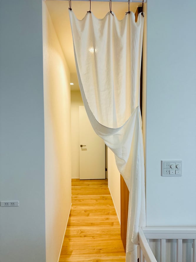 間仕切りカーテンの画像