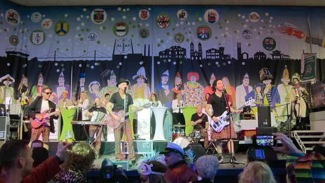 Brings rocken den Saal