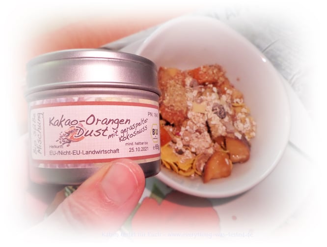 Kakao-Orangen Dust auf Müsli