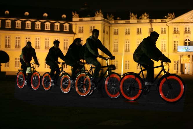 Es werde Licht: Praktische Tipps zum sicheren Radfahren in der dunklen Jahreszeit vom ADFC Rheinland-Pfalz.