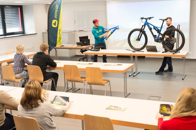 Die modernen Räumlichkeiten bieten besonders viel Platz für informative Produktschulungen.