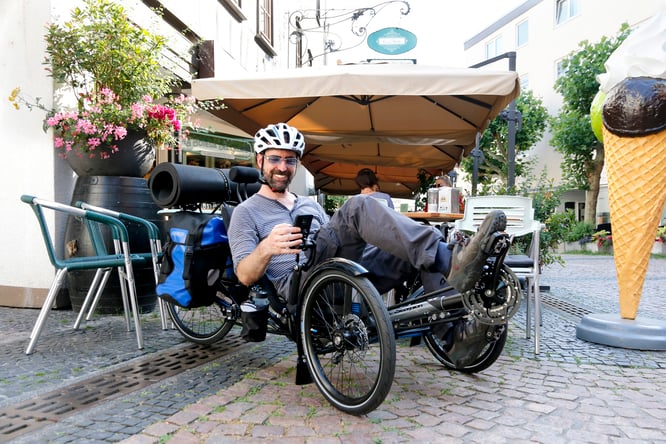 Wer eine Reise tut – nimmt gerne viel mit: Liegeradspezialist ©HP Velotechnik rüstet seine Trikes dafür nun mit passendem Zubehör aus.