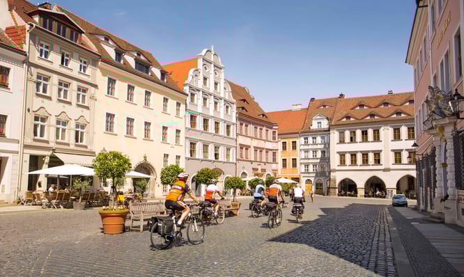 Görlitz Radfahrer auf dem Untermarkt Copyright: TMGS/Fouad Vollmer Werbeagentur