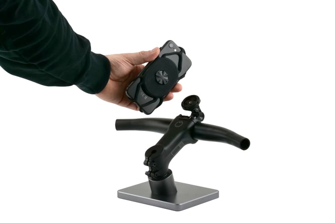 Phone Tie Connect-Halterung in Kombination mit dem Link Pro des  Stem Docking Systems und einem Stem Alpha +10° mit integrierter A-Head-Kappe