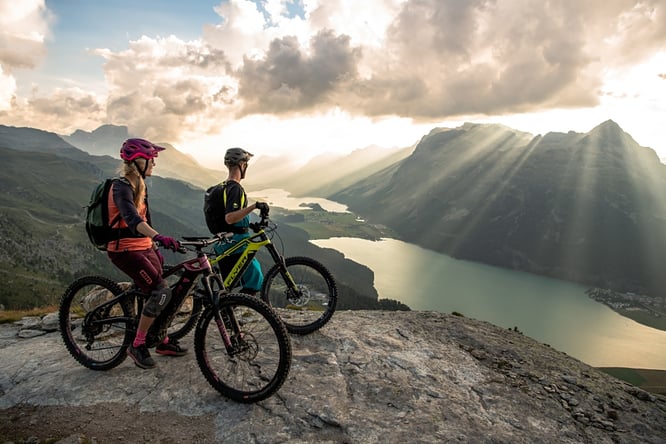 Flyer Uproc6 - Engadin  ©Flyer