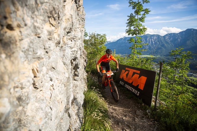 Heiko Mandl/Location Ewige Wand: Beim Herbst-MTB-Marathon in Bad Goisern stehen zwei Distanzen über 33,2 und 52,2 Kilometer zur Auswahl.