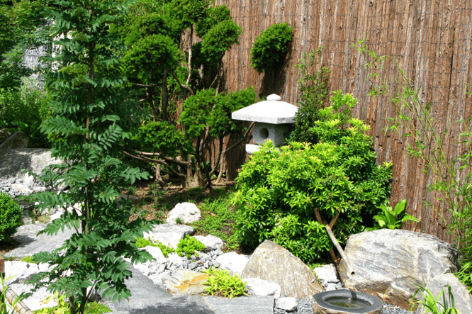 6 ideeën om van balkon een mini Japanse tuin te maken