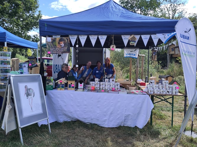 Die NABU Euskirchen-Mann-/Frauschaft am Stand (Foto: Peter Berthold, NABU Euskirchen)