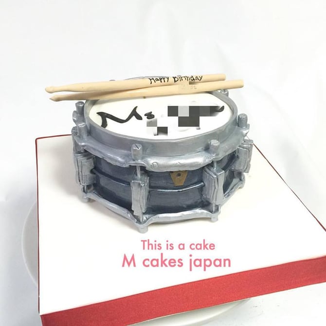 スネアドラム型ケーキ🎶 #スネア #ドラム #誕生日ケーキ #music #musiccake #Snaredrum #snare #drum #birthday #fondantcake
