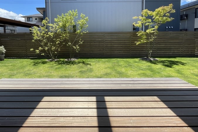 長野県　松本市　伊那市　伊那の家　建築設計事務所　建築家　news設計室　丸山和男　住宅設計　設計監理　竣工写真　インナーデッキ