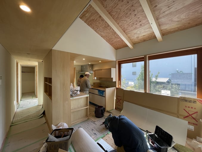 長野県　松本市　安曇野市　建築設計事務所　建築家　news設計室　丸山和男　住宅設計　設計監理　出川町の家Ⅰ　仕上工事　システムキッチン