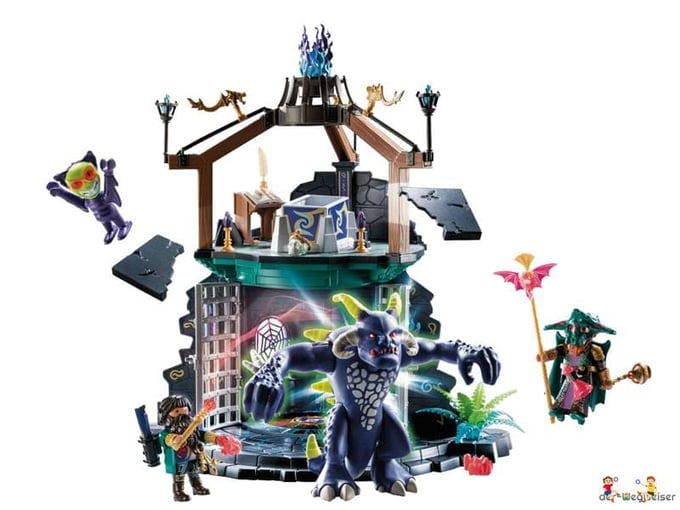 Die Besonderheit im Playmobil Paket 70746 ist eine Platte des Altars die durch einen Mechanismus weggesprengt werden kann.