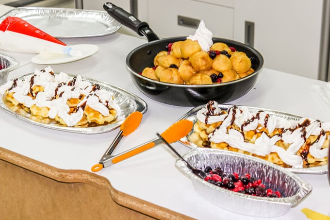 【画像】シュークリームとワッフル