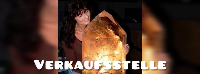 Finden Sie Ihren Lieblingsstein noch nicht Online, liegt er wahrscheinlich bei den 111 Edelsteinsorten in unserer Verkaufsstelle in Schindellegi und wartet auf Sie.