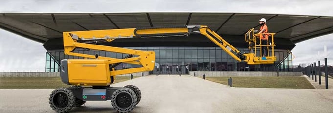 Piattaforma aerea con operatore