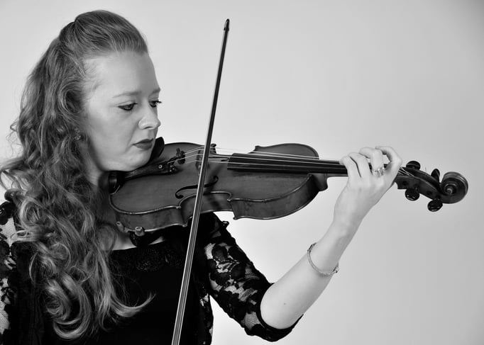 Stephanie: Violin 2