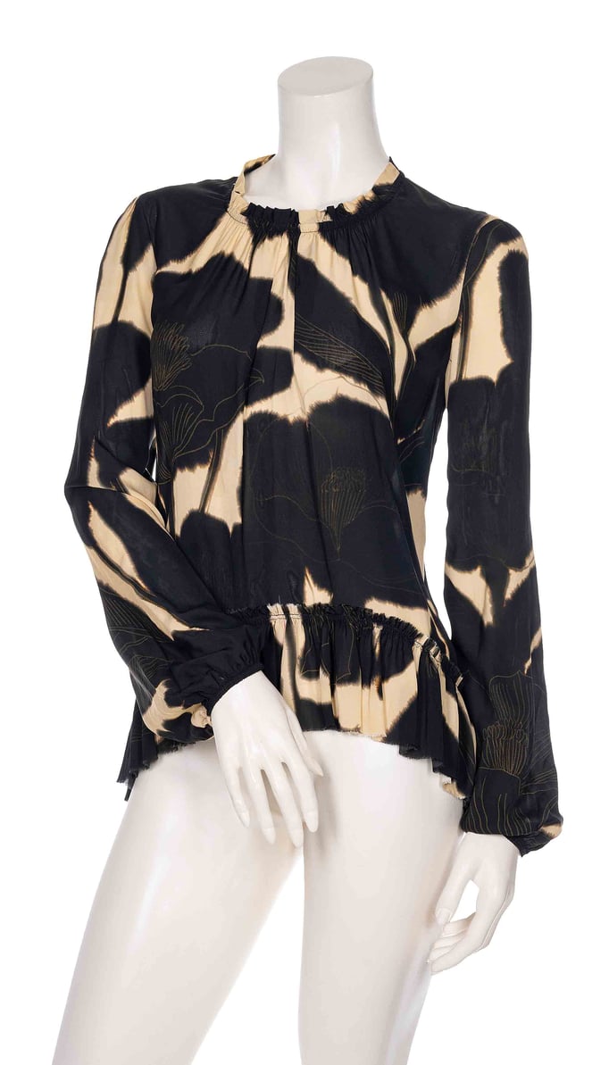 238-39 Blouse volant short