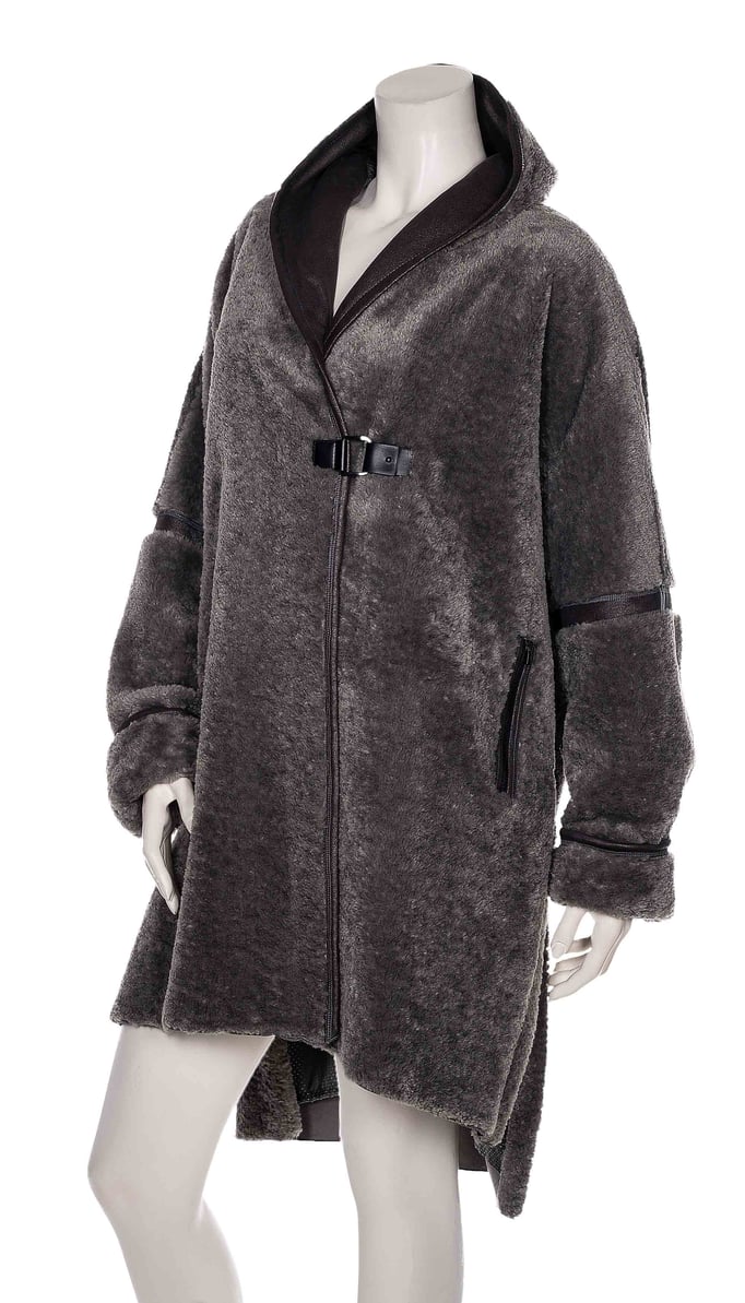 240-12 Coat cape fur