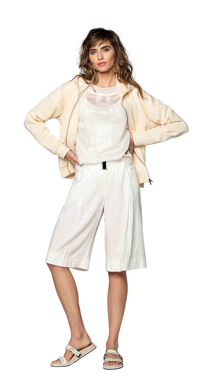 Jacket 339-7, Shirt 306-17, Top 1009-103, Bermuda 344-15