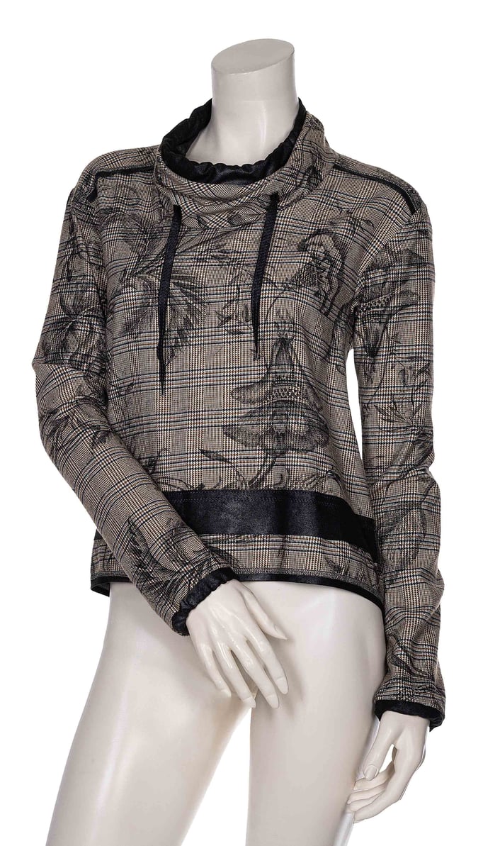 252-11 Shirtblouse flower squares