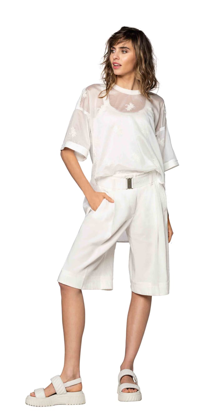 Shirt 312-17, Top 334-19, Bermuda 344-15