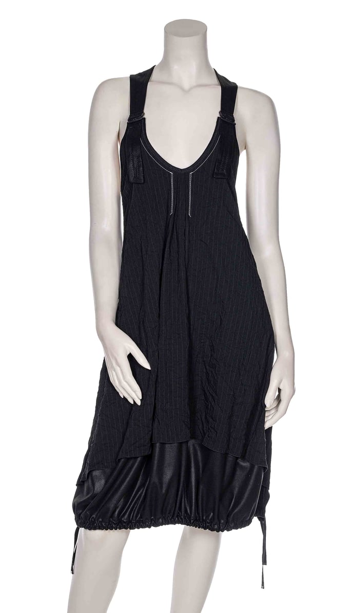 251-17 Dress strap crash