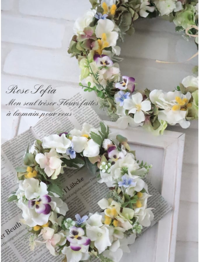 ビオラリース(S) 20cm ￥5,500 (税込)　(L)30cm￥8,800 (税込)　